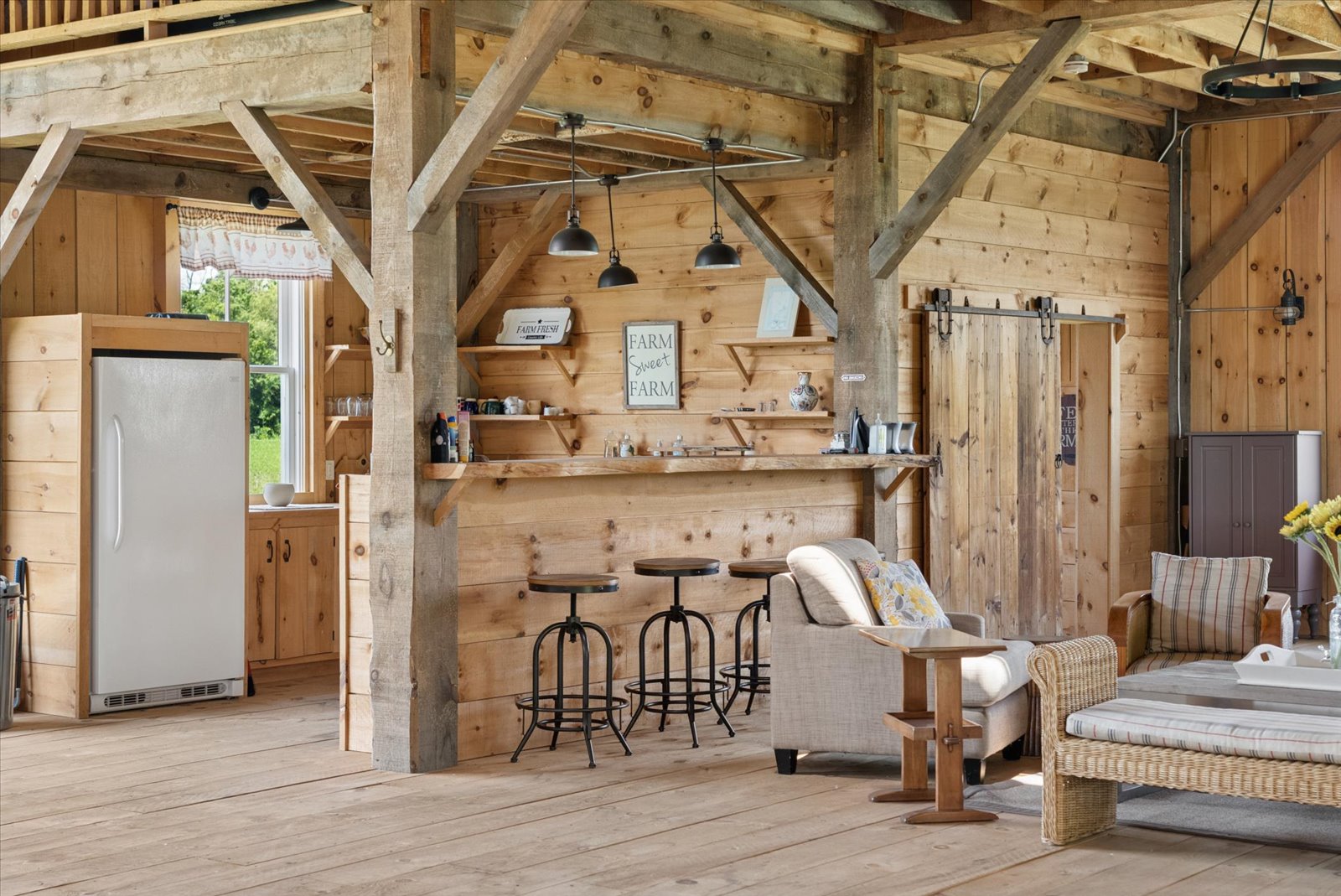 Barn bar and lounge with reclaimed timber posts